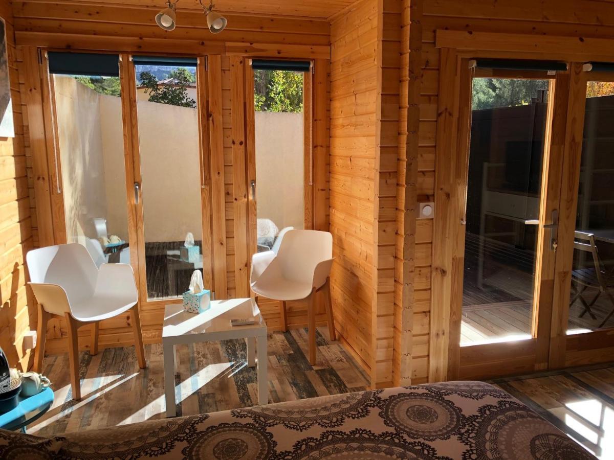 Chalet De La Source Rognac Exteriér fotografie